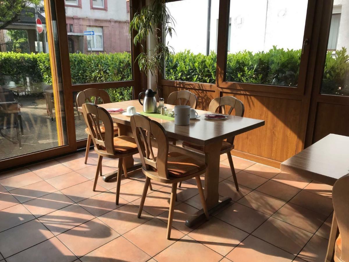 Hausener Dorfkrug Hotel Frankfurt am Main Ngoại thất bức ảnh